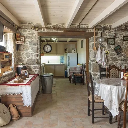 Holiday home To Metochi Tou Miltou *